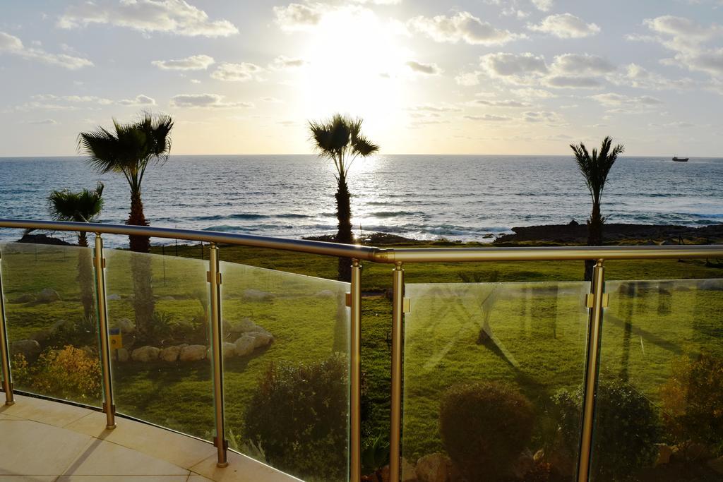 Capital Coast Resort And Spa Paphos Exterior photo